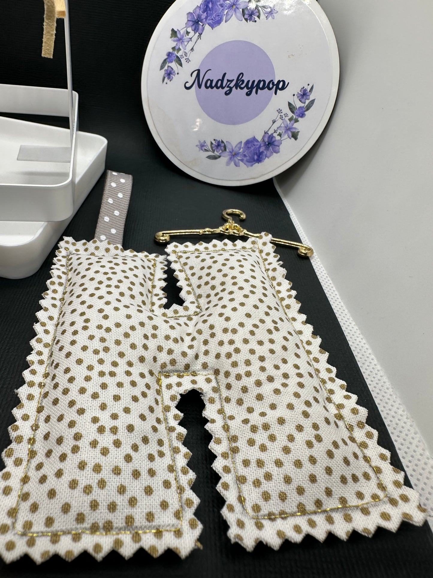 Fabric letter keyholder