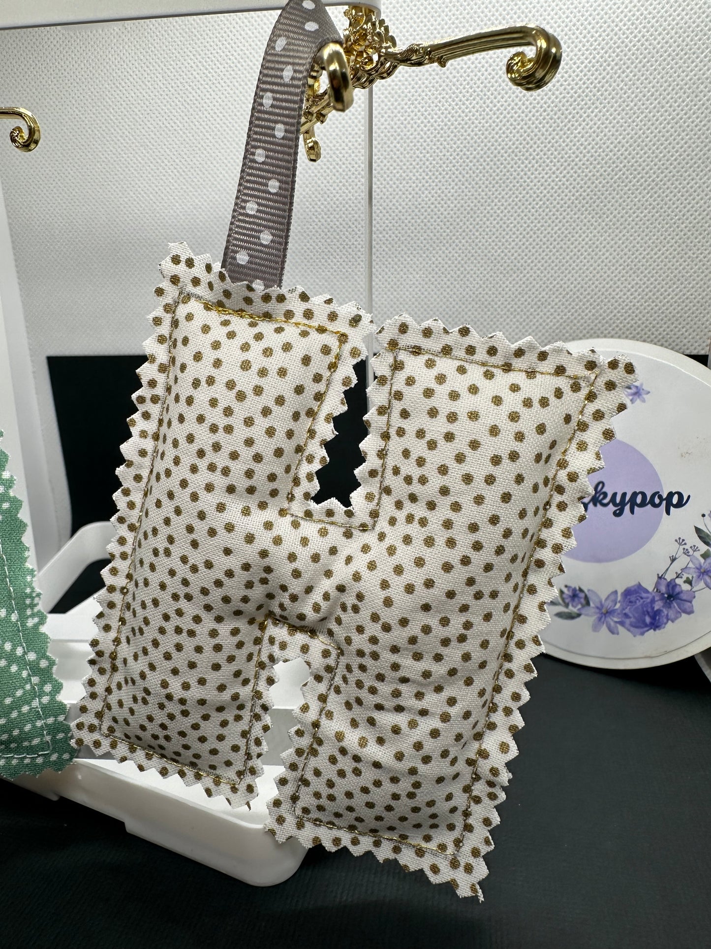 Fabric letter keyholder